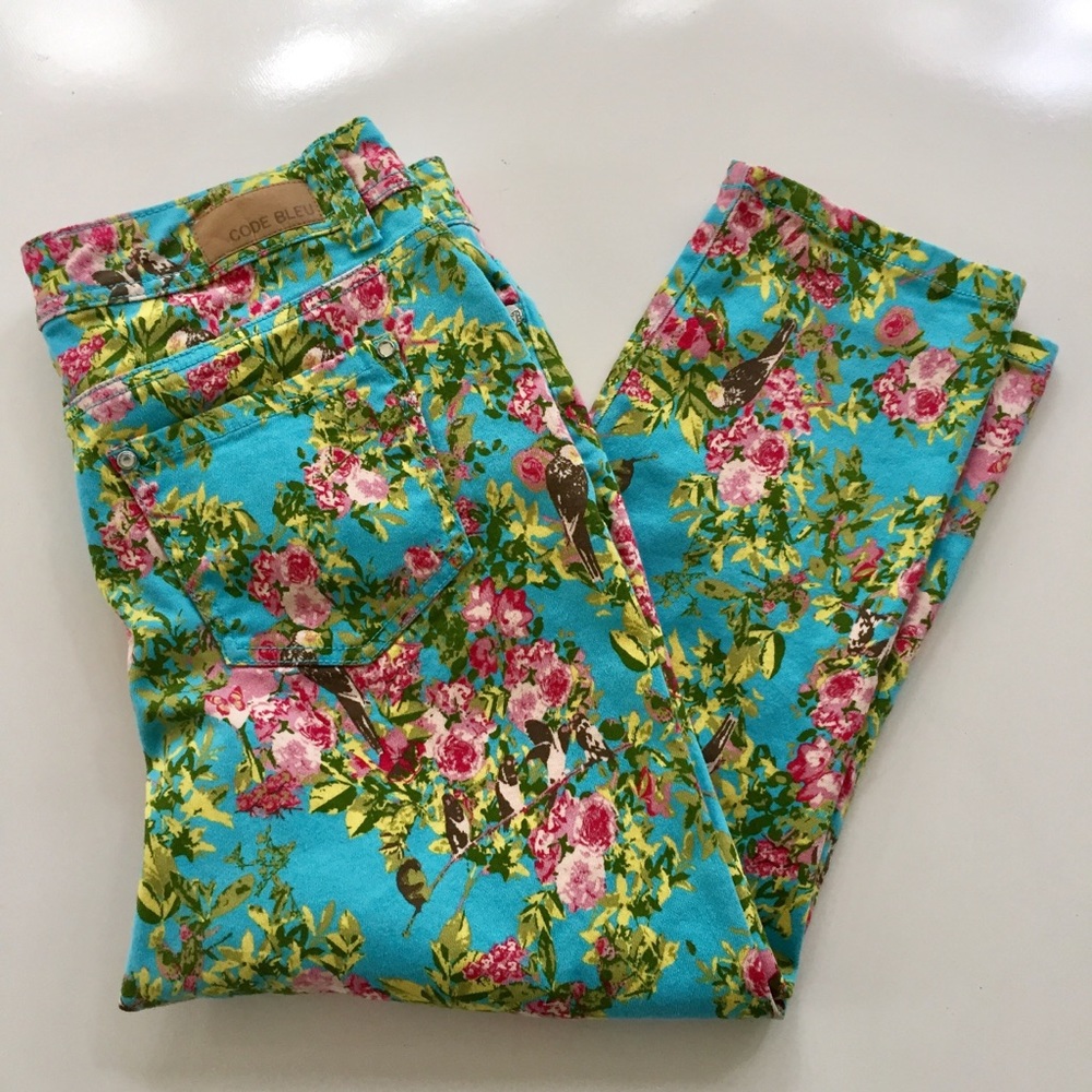 CodeBleu Floral cropped Jeans size 10P